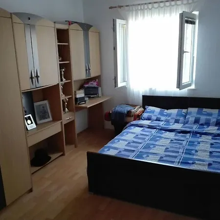 Holiday Mladen Holiday home